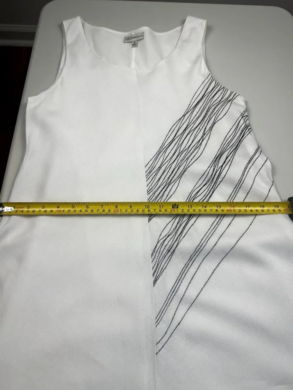 NM Neiman Marcus Women’s White Black Embroidered Asymmetrical Midi Dress M